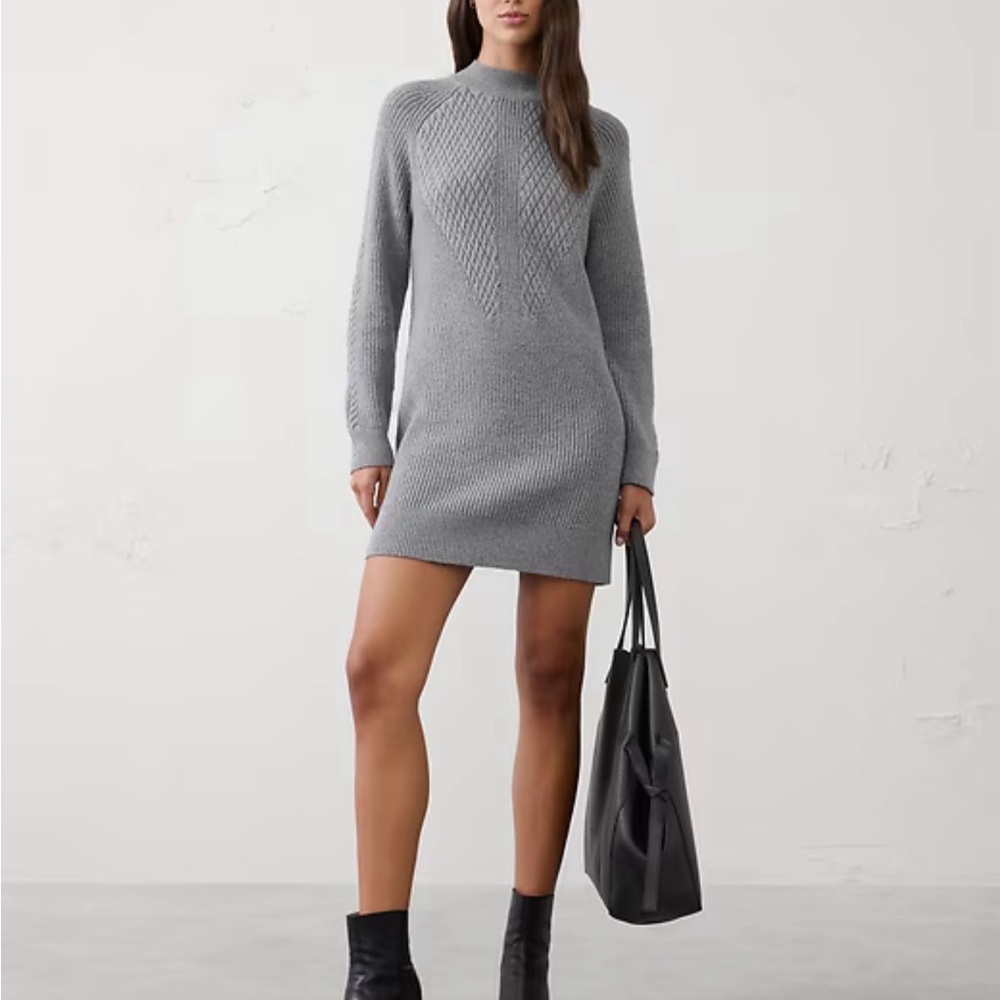 Banana Republic Factory Gray Long Sleeve Dress